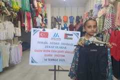 توزيع-الملابس-على-أيتام-غزة-3